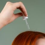 Prurit chez la personne âgée : quand la peau fine démange au quotidien