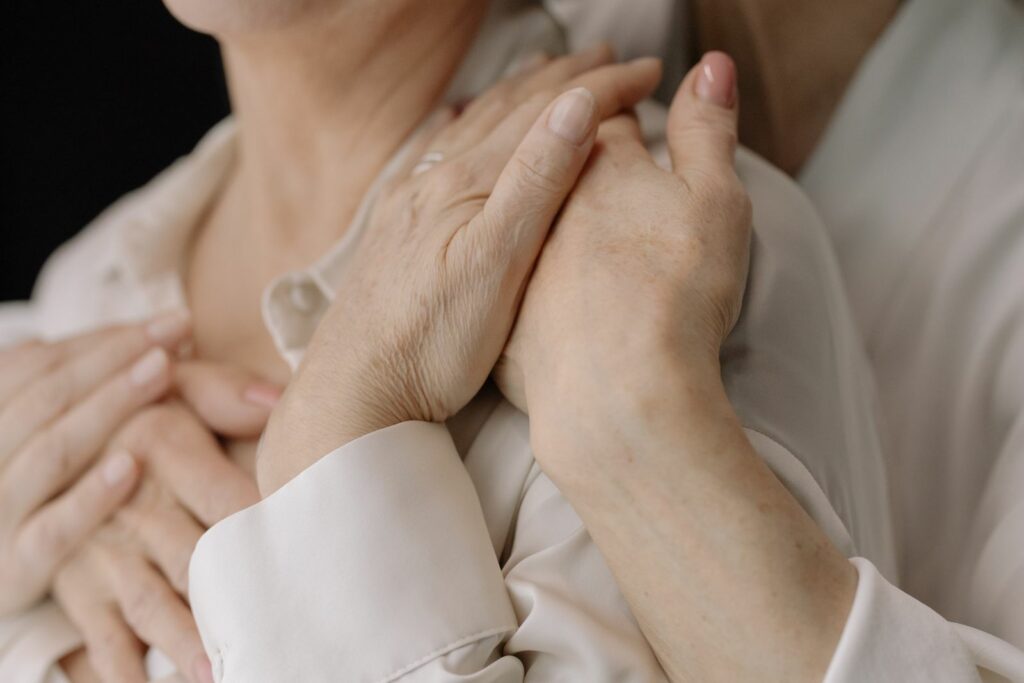Des soins adaptés à une peau mature